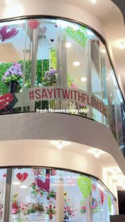 365 days of fresh flowers since 1950. 

Shop online: https://tienda.floreriaplaza.com/
WhatsApp: 8123204785