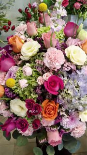 Ven por estos Diseños florales únicos y frescos, listos para que te los lleves.
ABRIMOS LOS DOMINGOS de 9 am a 2 pm
Lunes a Sábado de 8 am a 8 pm
Visítanos en Florería Plaza, ubicada en Lomas de Rosales
(frente a la iglesia), y déjate cautivar por nuestros arreglos.
¡Llévate un regalo sorpresa en tu compra en sucursal!
🛒 Compra desde donde estés, fácil y rápido aquí: https://tienda.floreriaplaza.com/
Atención inmediata:
📲 WhatsApp: https://wa.me/5218331559930
#floreriaplazalomas #floreriaplazaentampico #dígaloconflores #TampicoMadero #ventaenlínea #floresnaturales🌸